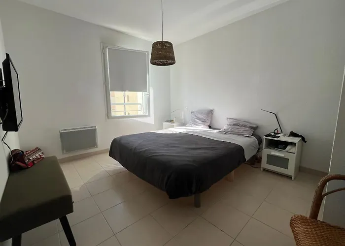 And Cozy In The Heart Of Διαμέρισμα *